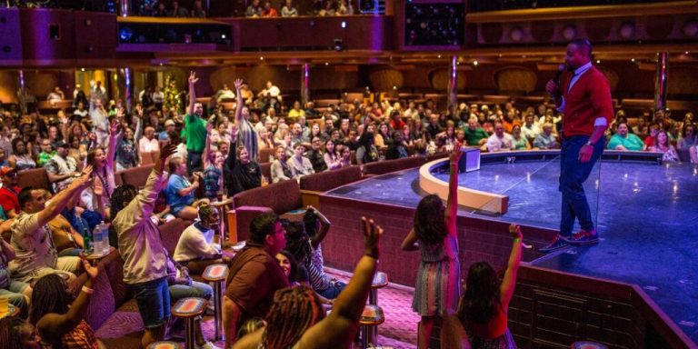 Cruise-director-onstage-1-1024x512-1